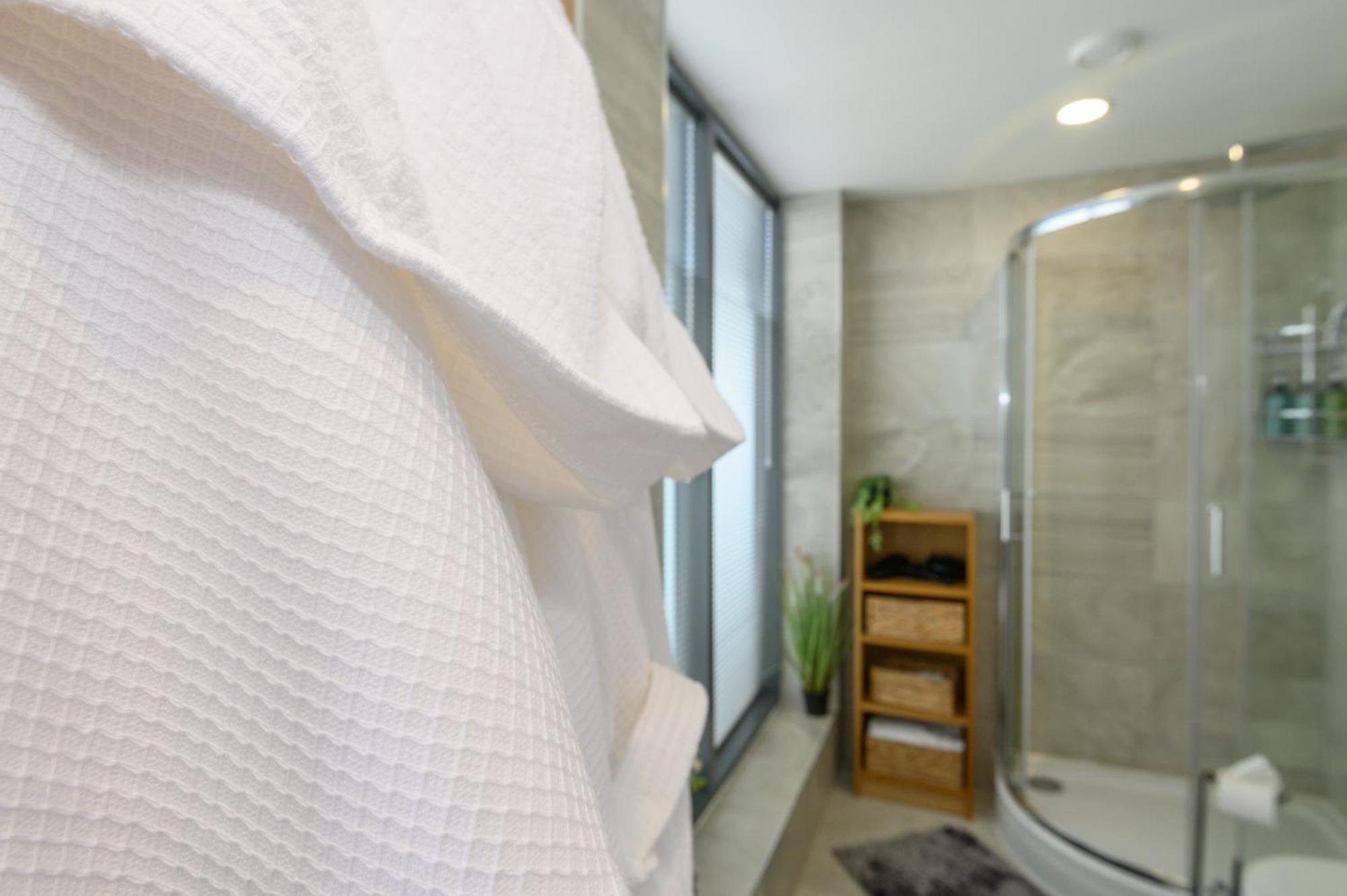 Luxury Penthouse With Private Hot Tub Overlooking Centre Appartement Leeds (West Yorkshire)