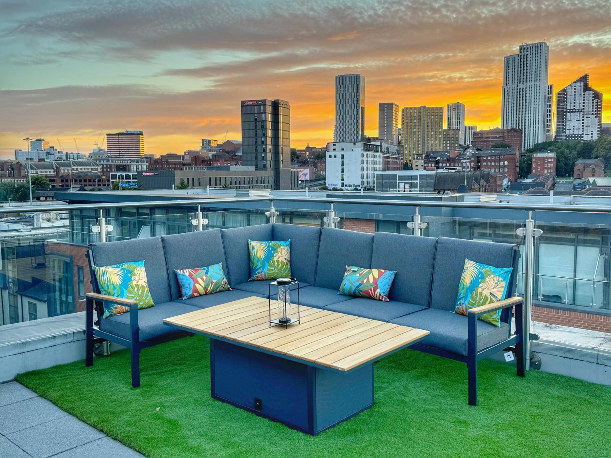 Luxury Penthouse With Private Hot Tub Overlooking Centre Appartement *